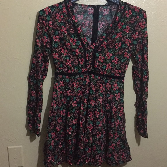 Short Floral Dress - Picture 1 of 3